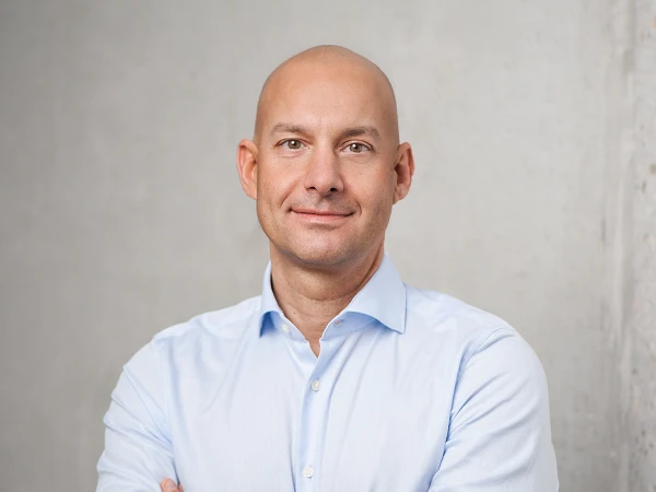 Martin Noack ist Mitgründer von TLC. Er verfügt über 20 Jahre Beratererfahrung in renommierten mittelständischen Kanzleien und internationalen Wirtschaftsprüfungsgesellschaften. Martin Noack betreut namhafte Mandanten verschiedener Branchen.